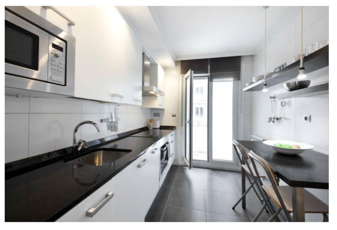 White Cozy Flat In Donostia Appartement San Sebastian